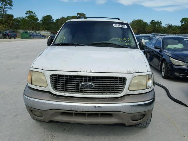 1FMRU17L52LA58698 - 2002 FORD EXPEDITION WHITE photo 9