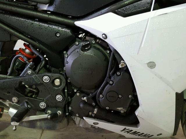 JYARJ18E0CA009270 - 2012 YAMAHA FZ6 R WHITE photo 7