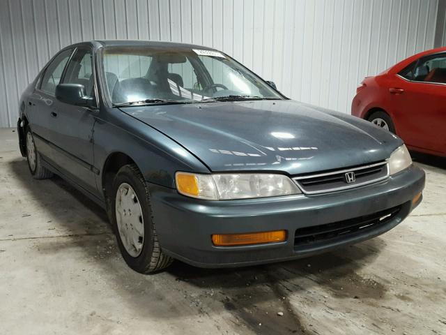 1HGCD5638TA081183 - 1996 HONDA ACCORD LX GREEN photo 1