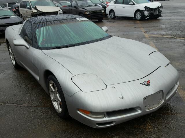 1G1YY22G945126733 - 2004 CHEVROLET CORVETTE SILVER photo 1