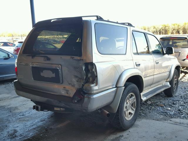 JT3GN86R020253332 - 2002 TOYOTA 4RUNNER SR SILVER photo 4