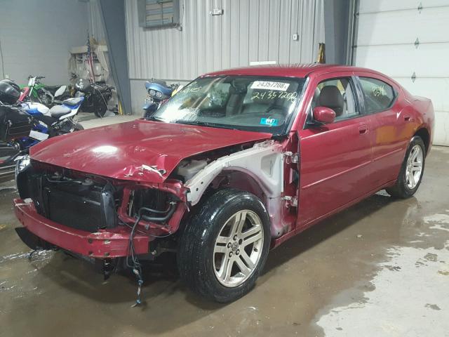 2B3KA53H66H131590 - 2006 DODGE CHARGER R/ MAROON photo 2