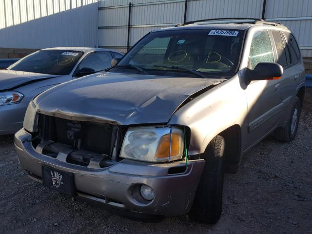 1GKDS13S322110826 - 2002 GMC ENVOY SILVER photo 2