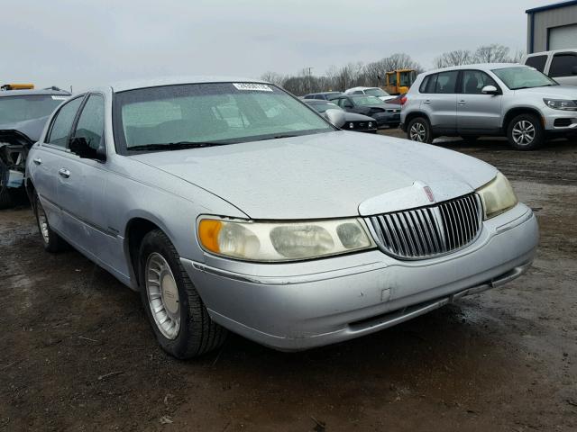 1LNHM81W51Y724550 - 2001 LINCOLN TOWN CAR E SILVER photo 1