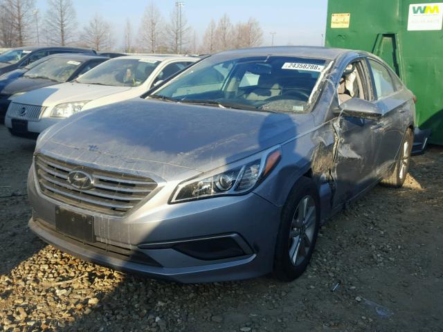 5NPE24AF0GH274905 - 2016 HYUNDAI SONATA SE SILVER photo 2