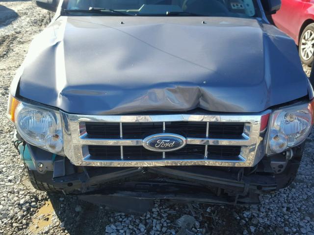 1FMCU03138KC69014 - 2008 FORD ESCAPE XLT GRAY photo 7