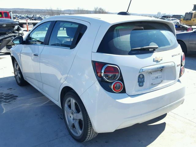 1G1JE6SB2F4101798 - 2015 CHEVROLET SONIC LTZ WHITE photo 3