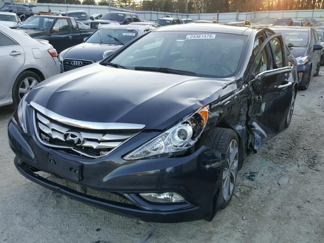 5NPEC4AB5DH604768 - 2013 HYUNDAI SONATA SE BLUE photo 2