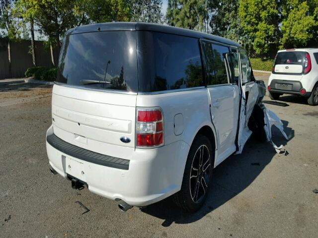 2FMGK5C89EBD34620 - 2014 FORD FLEX SEL WHITE photo 4