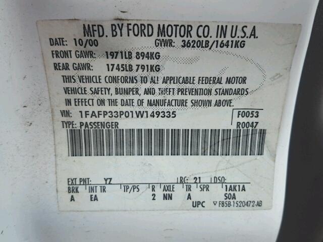 1FAFP33P01W149335 - 2001 FORD FOCUS LX WHITE photo 10