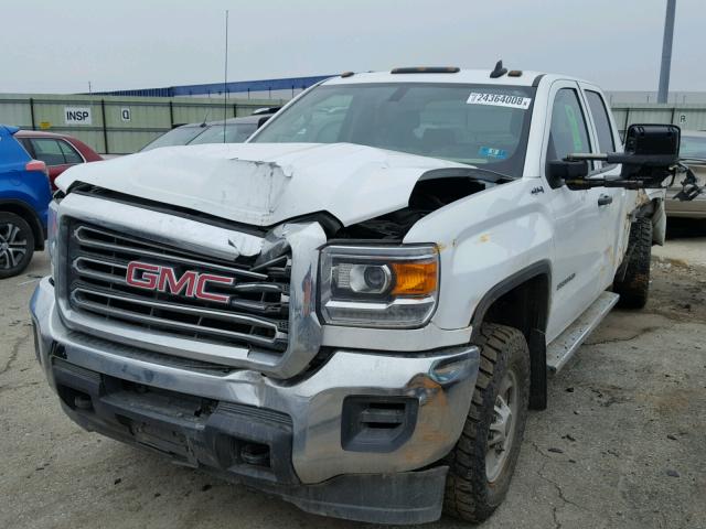 1GT22REG9GZ339858 - 2016 GMC SIERRA K25 WHITE photo 2