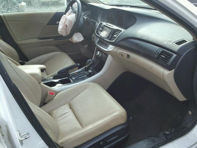 1HGCR3F82DA037912 - 2013 HONDA ACCORD EXL WHITE photo 5