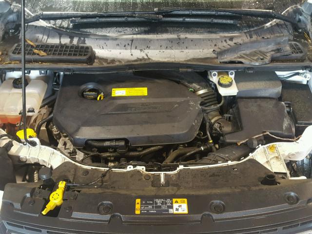 1FMCU0GX5GUB30178 - 2016 FORD ESCAPE SE WHITE photo 7