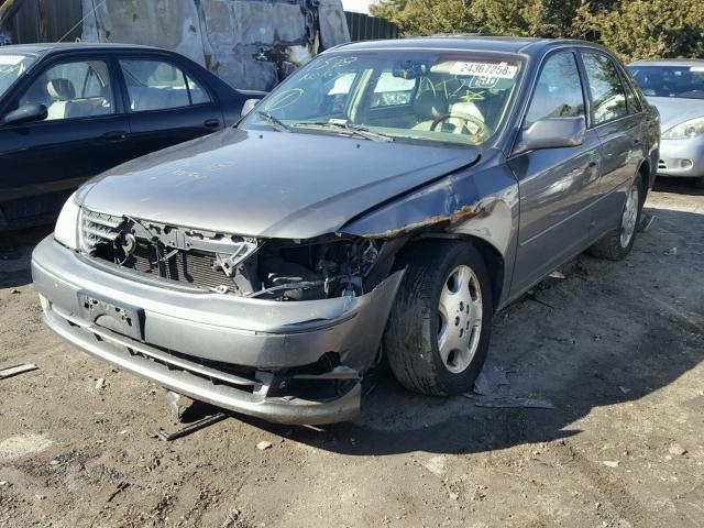 4T1BF28B34U346143 - 2004 TOYOTA AVALON XL GOLD photo 2