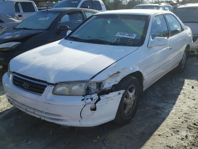 4T1BG22K8YU925821 - 2000 TOYOTA CAMRY CE WHITE photo 2