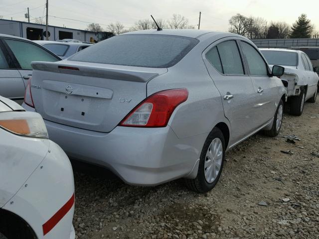 3N1CN7AP2GL911028 - 2016 NISSAN VERSA S SILVER photo 4