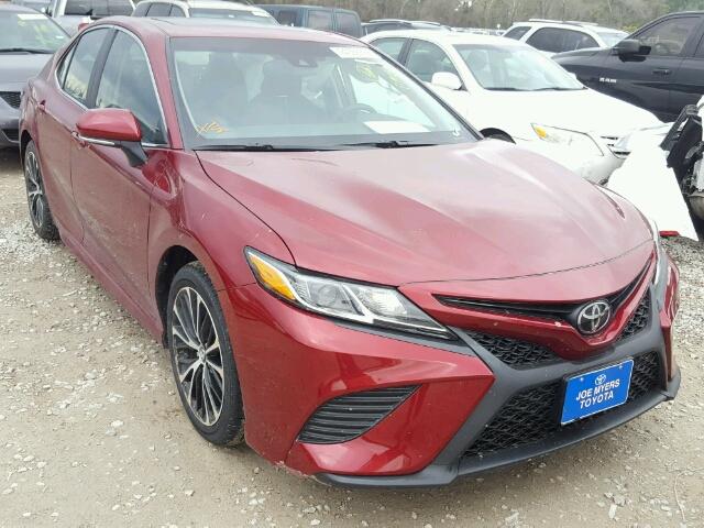 4T1B11HK7JU544776 - 2018 TOYOTA CAMRY L RED photo 1