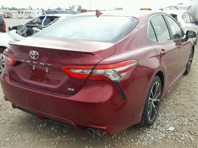 4T1B11HK7JU544776 - 2018 TOYOTA CAMRY L RED photo 4