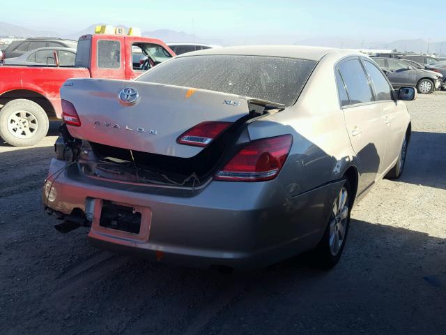 4T1BK36B97U177805 - 2007 TOYOTA AVALON XL GOLD photo 4