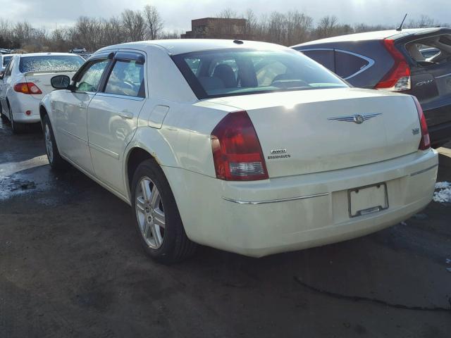 2C3KK53G66H150924 - 2006 CHRYSLER 300 TOURIN WHITE photo 3