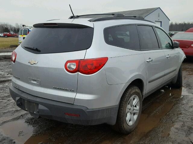 1GNLREED5AS104444 - 2010 CHEVROLET TRAVERSE L SILVER photo 4