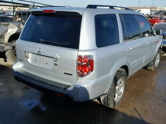 2HKYF18526H529064 - 2006 HONDA PILOT EX SILVER photo 4