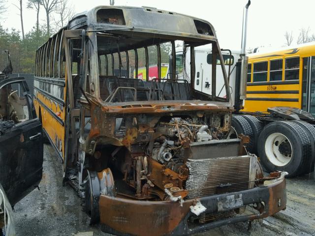 N0V1N24372878 - 2010 FREIGHTLINER CHASSIS B2 YELLOW photo 1