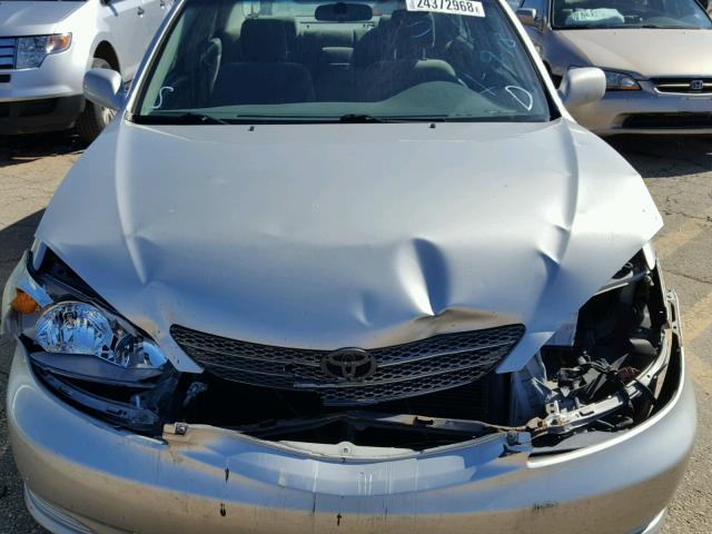 4T1BE32KX2U007409 - 2002 TOYOTA CAMRY LE SILVER photo 7