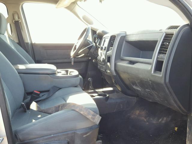 3C6UR5HL6DG560679 - 2013 RAM 2500 ST GRAY photo 5