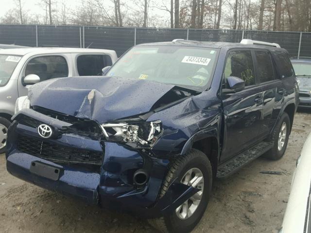 JTEBU5JR8G5354669 - 2016 TOYOTA 4RUNNER SR BLUE photo 2