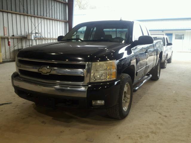 1GCEK19J27Z515282 - 2007 CHEVROLET SILVERADO BLACK photo 2