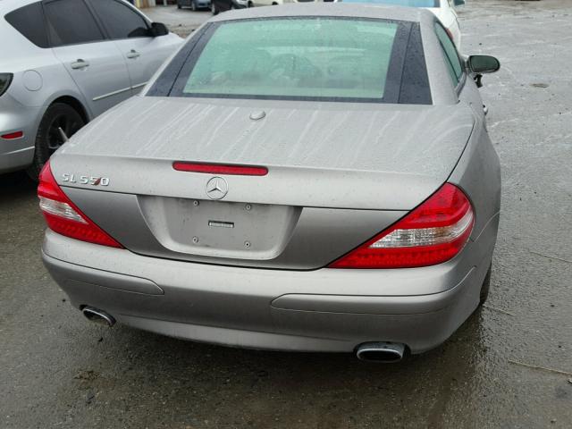 WDBSK71F37F128205 - 2007 MERCEDES-BENZ SL 550 GRAY photo 6