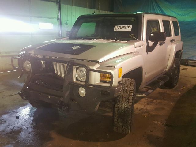 5GTDN13E078247815 - 2007 HUMMER H3 SILVER photo 2