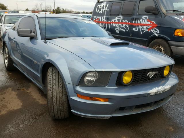 1ZVFT82H575236687 - 2007 FORD MUSTANG GT BLUE photo 1