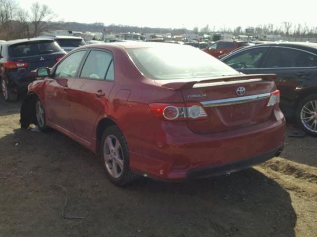 2T1BU4EE7BC639154 - 2011 TOYOTA COROLLA BA RED photo 3