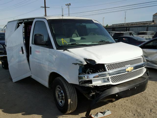 1GCGG25V971250691 - 2007 CHEVROLET EXPRESS G2 WHITE photo 1