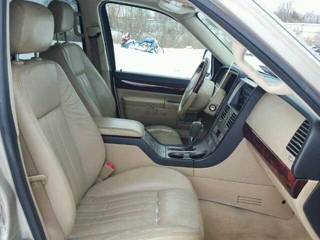 5LMEU88H25ZJ28870 - 2005 LINCOLN AVIATOR BEIGE photo 5