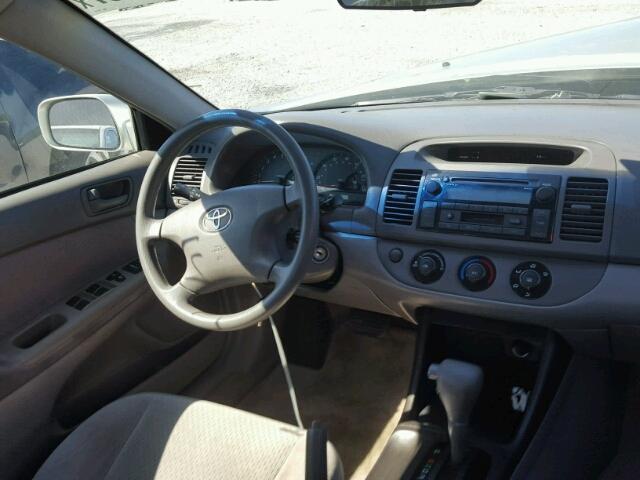 4T1BE32K93U176130 - 2003 TOYOTA CAMRY LE SILVER photo 9