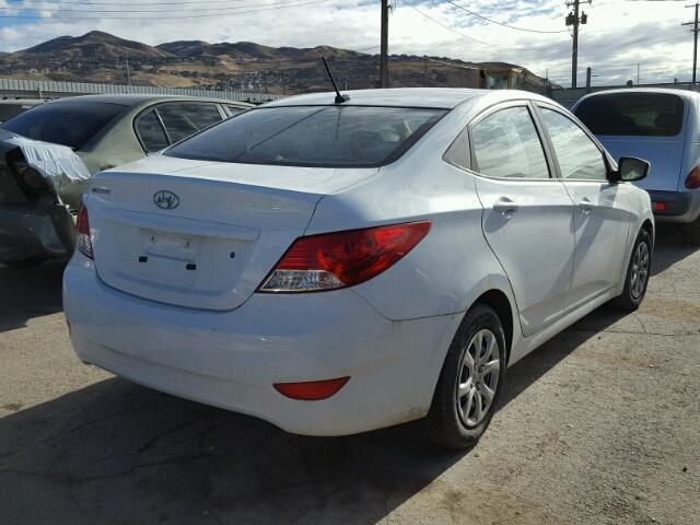 KMHCT4AE4DU549636 - 2013 HYUNDAI ACCENT GLS WHITE photo 4