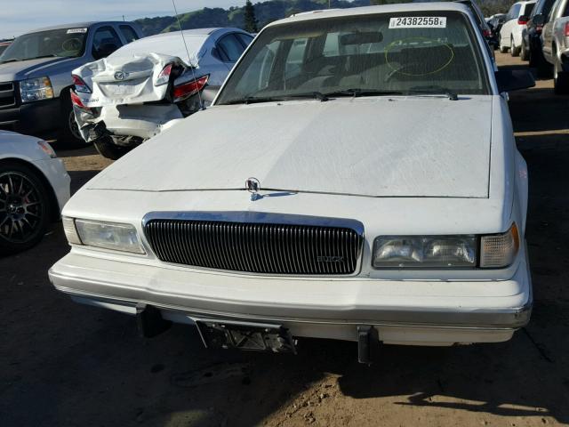 3G4AG55M1RS605400 - 1994 BUICK CENTURY SP WHITE photo 9