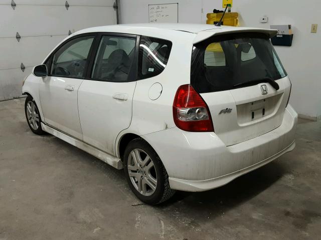 JHMGD38627S048156 - 2007 HONDA FIT S WHITE photo 3