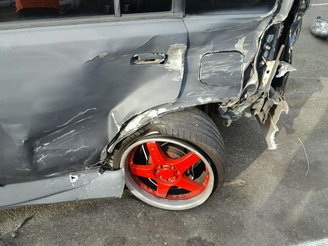 JTLKT334154000173 - 2005 TOYOTA SCION XB 灰色 照片 9