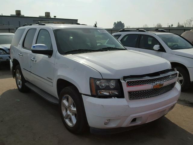 1GNSKCE07BR253321 - 2011 CHEVROLET TAHOE K150 WHITE photo 1