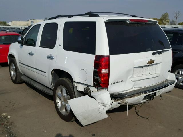 1GNSKCE07BR253321 - 2011 CHEVROLET TAHOE K150 WHITE photo 3