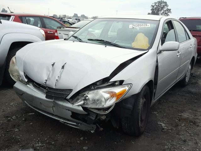 4T1BE32K84U903839 - 2004 TOYOTA CAMRY LE SILVER photo 2