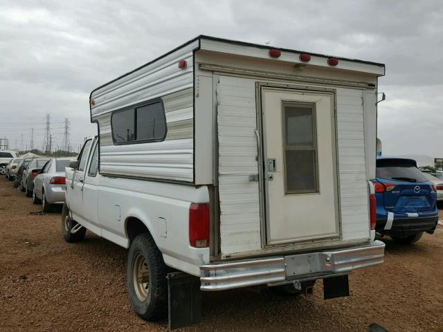 1FTHX26H8RKB45070 - 1994 FORD F250 WHITE photo 3