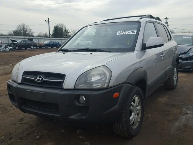 KM8JN72D06U383689 - 2006 HYUNDAI TUCSON GLS SILVER photo 2