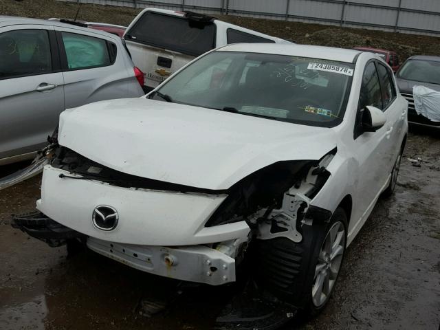 JM1BL1H62A1152047 - 2010 MAZDA 3 S WHITE photo 2