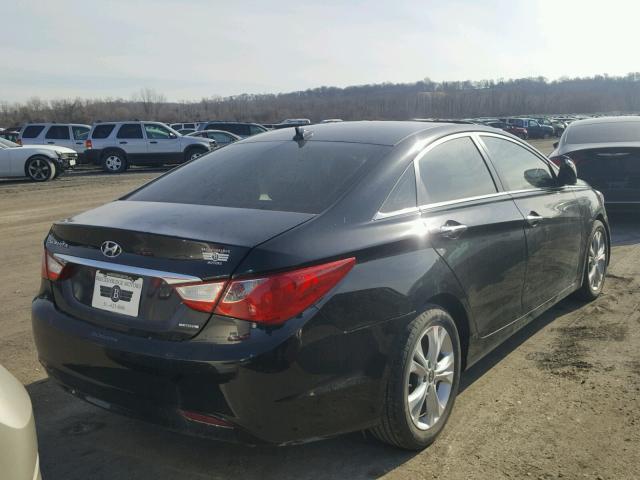 5NPEC4AC3DH603305 - 2013 HYUNDAI SONATA SE BLACK photo 4