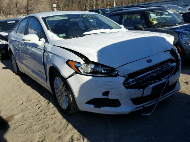 3FA6P0LU4GR162167 - 2016 FORD FUSION SE WHITE photo 1